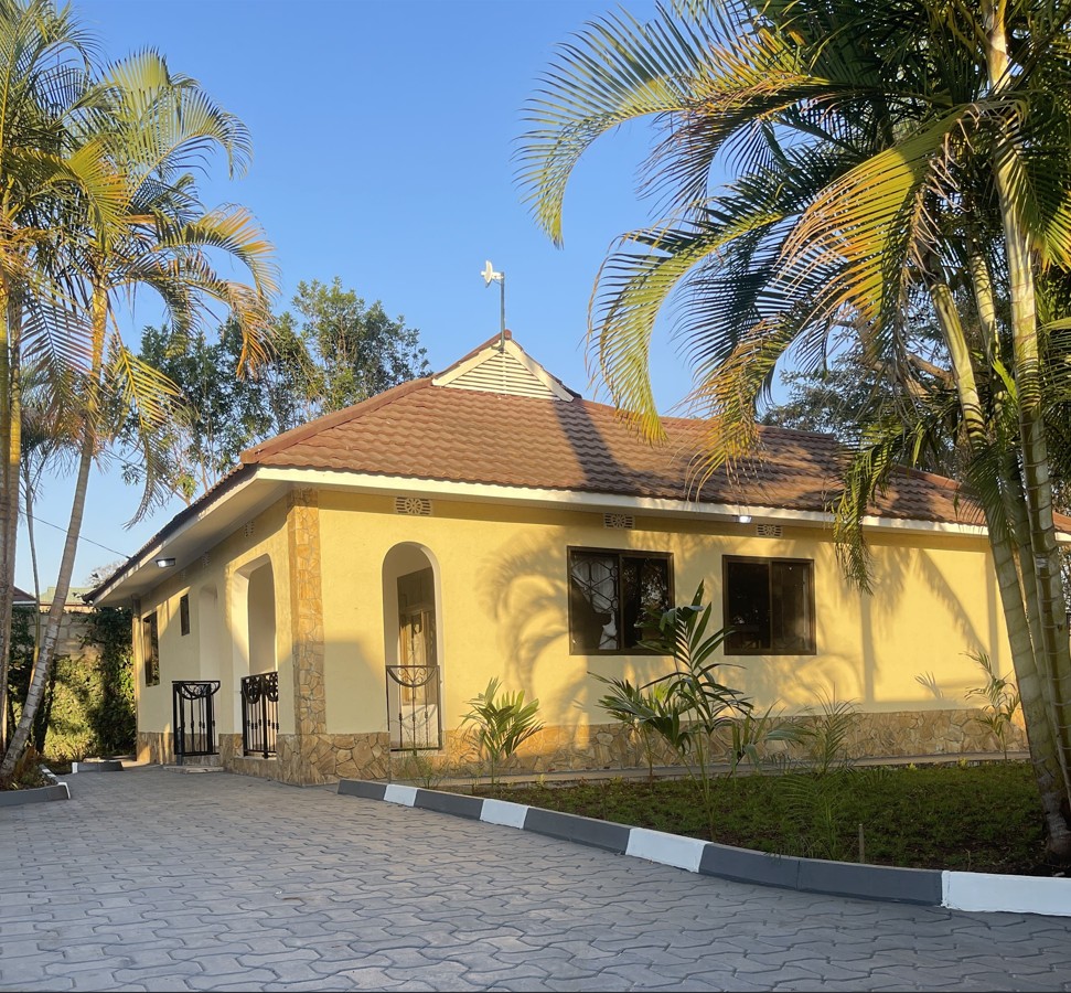 Arusha House Exterior